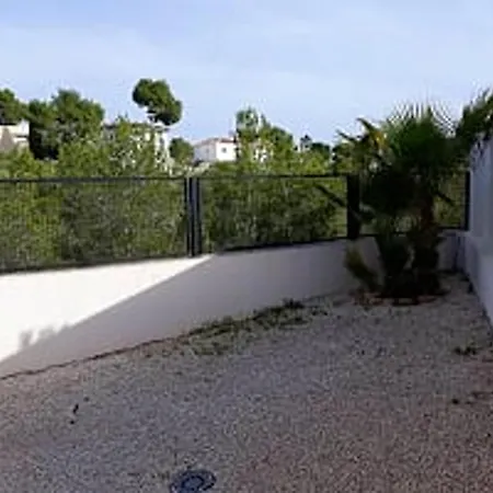 Casa de Férias House With 4 Bedrooms In With Shared Pool Enclosed Garden And Wifi *