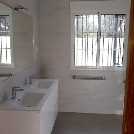 Casa de Férias House With 4 Bedrooms In With Shared Pool Enclosed Garden And Wifi Torrevieja